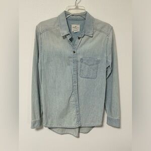 American Eagle Boyfriend Fit Light Blue Denim Shirt
